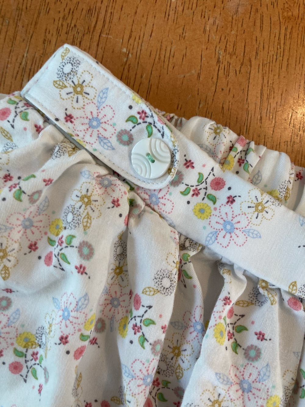 Matilda Jane (Hello Lovely) Flouncy Floral Shorts - Size 6 - Picture 9 of 9
